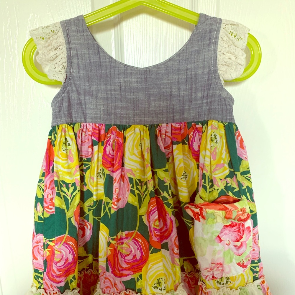 SweetHoney Top Sz 4- EUC no stains or tears.